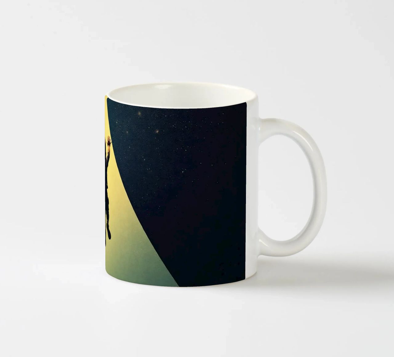 Enfant tentant d'atteindre une étoile sous le regard émerveillé d'un parent mug en céramique de DesignDoodle