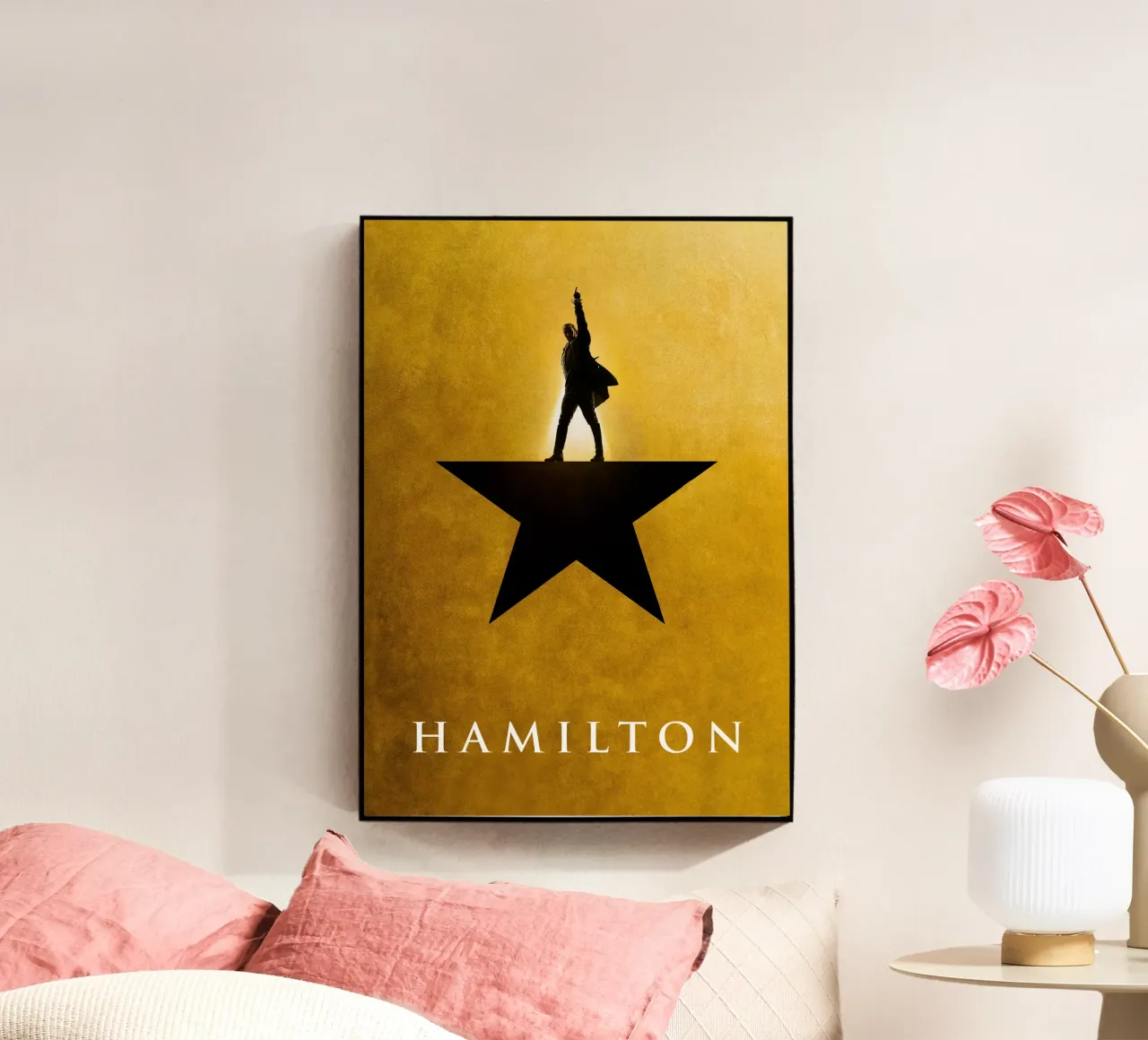 Hamilton plexiglass da Attaboy Dsgn