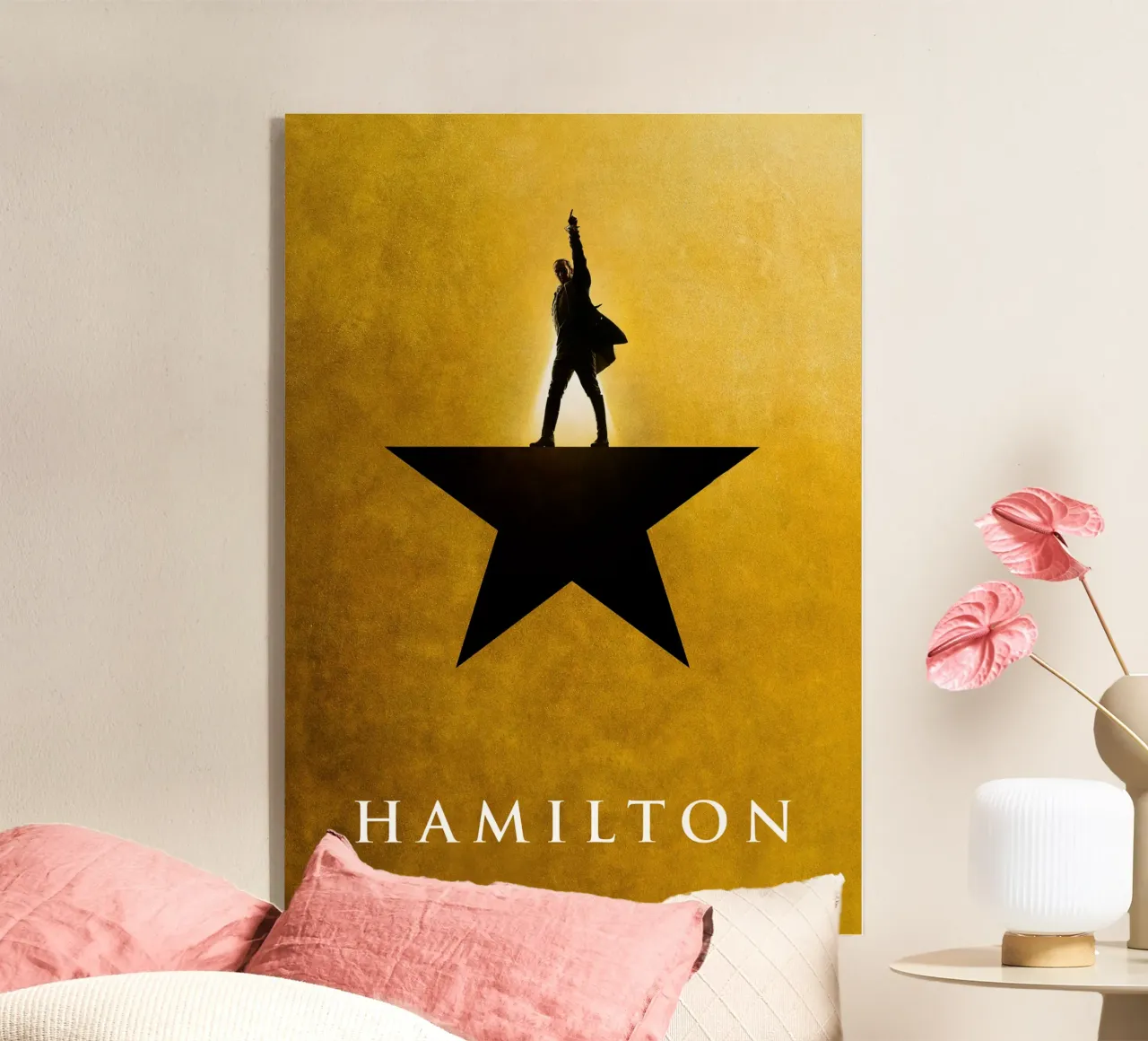 Hamilton plexiglass da Attaboy Dsgn