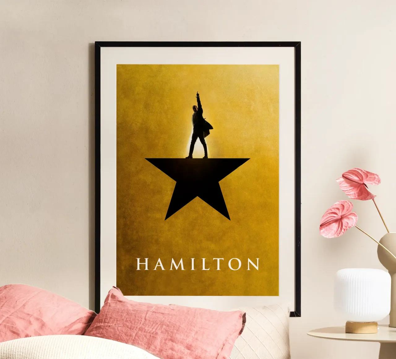 Hamilton poster con telaio in alluminio da Attaboy Dsgn