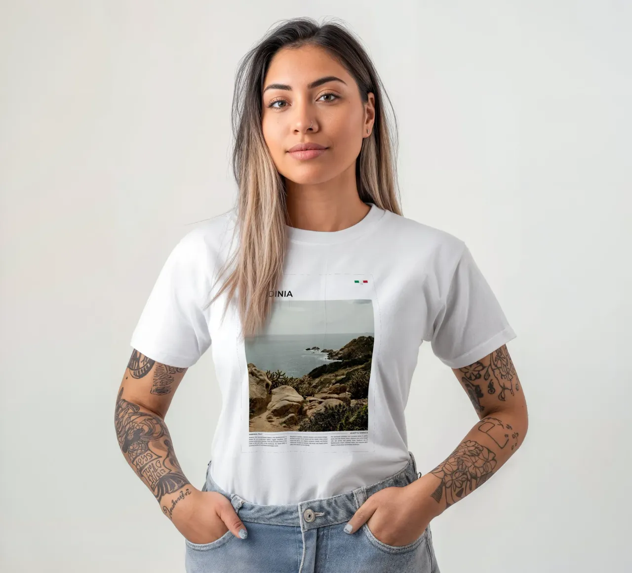 Sardinia: Typography t-shirt da FujiType