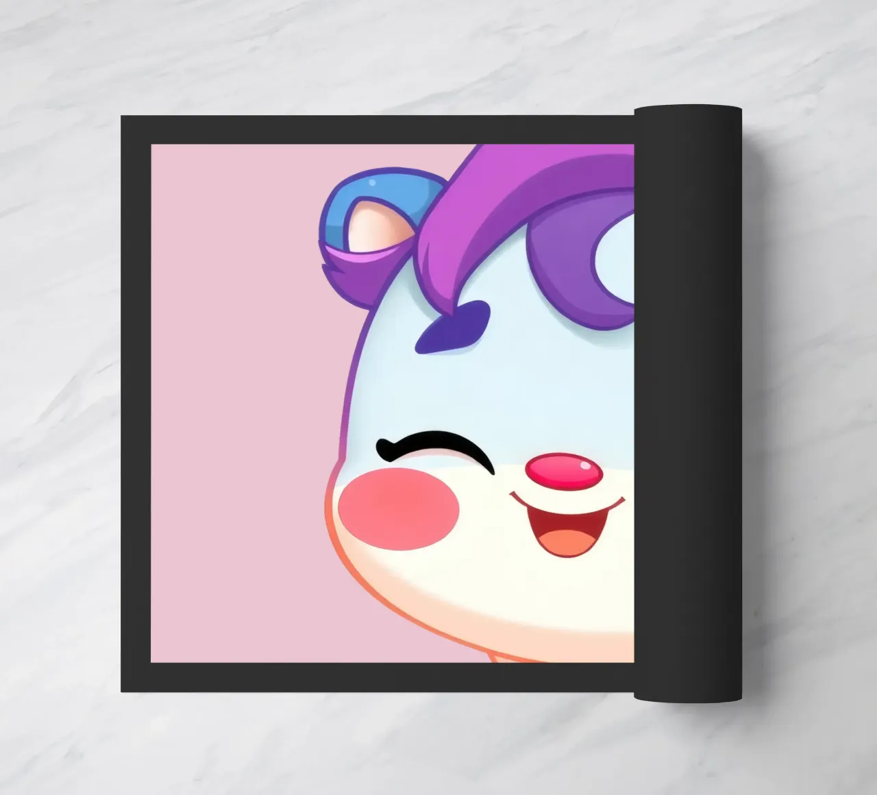 Simpatico personaggio dei cartoni animati con un'espressione felice e colorata zerbino da DesignDoodle