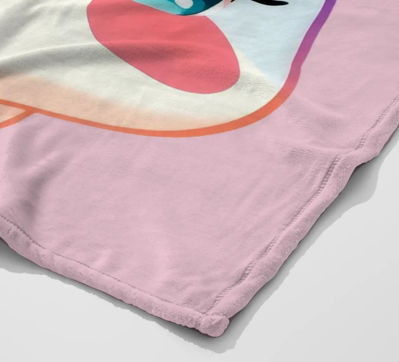 Simpatico personaggio dei cartoni animati con un'espressione felice e colorata coperta in pile da DesignDoodle