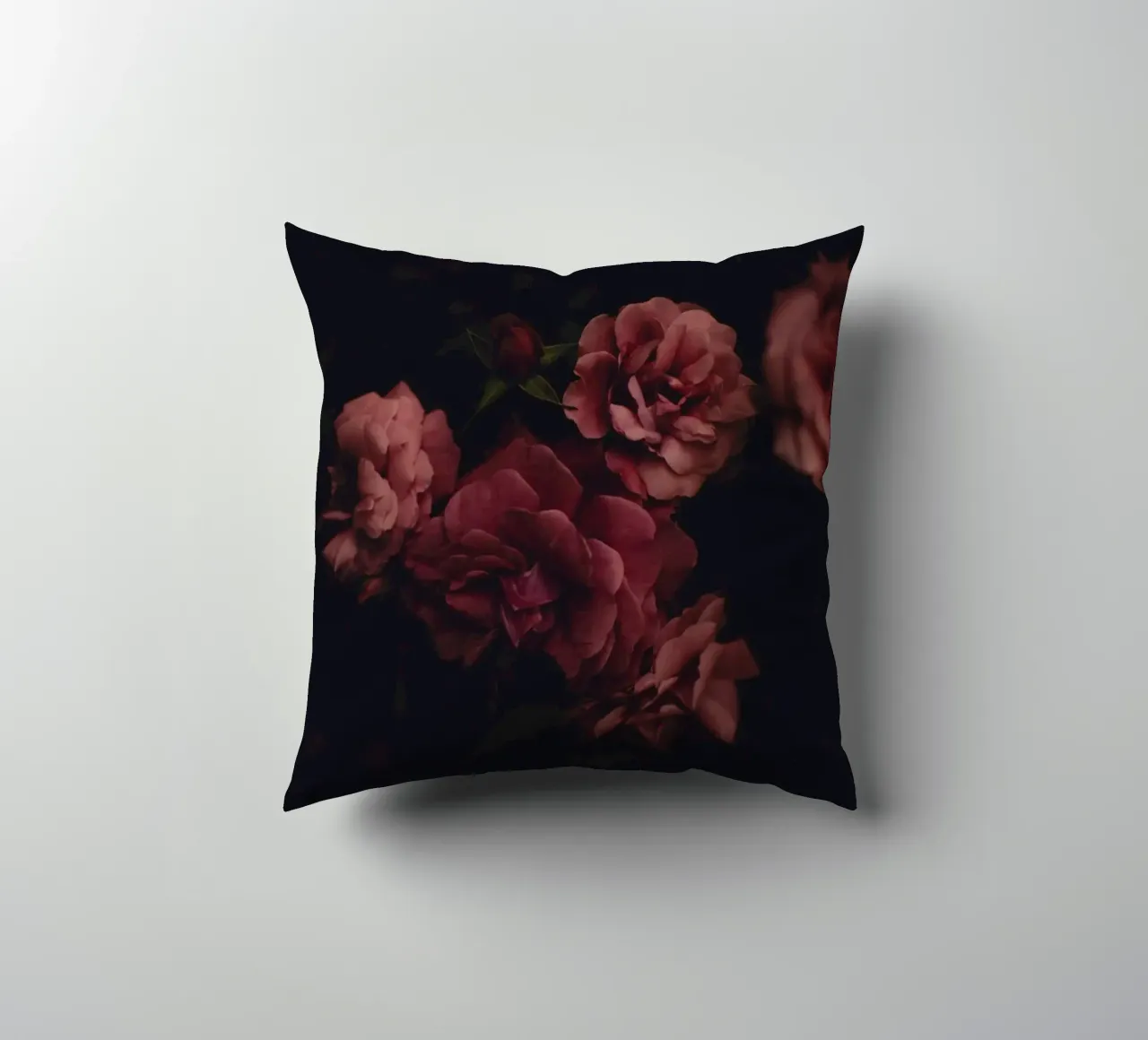 Roses #1 cuscino da Jule Shnc
