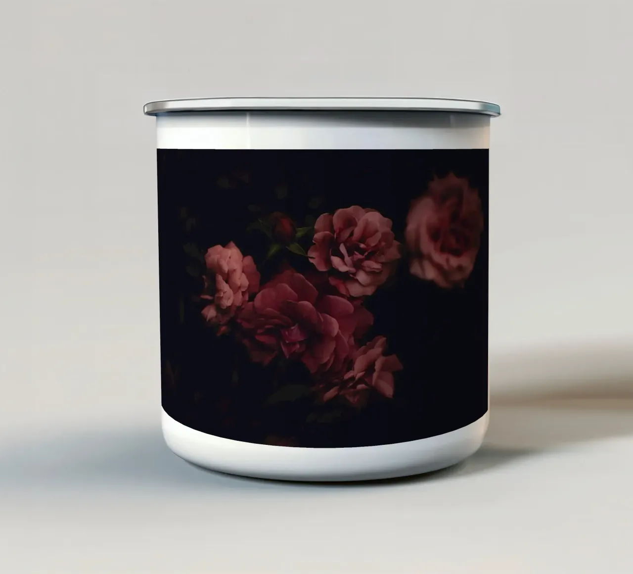 Roses #1 tazza in smalto da Jule Shnc