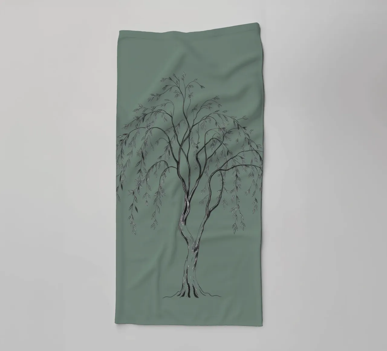 Elegante illustrazione in bianco e nero di un albero di salice asciugamano da bagno da DesignDoodle