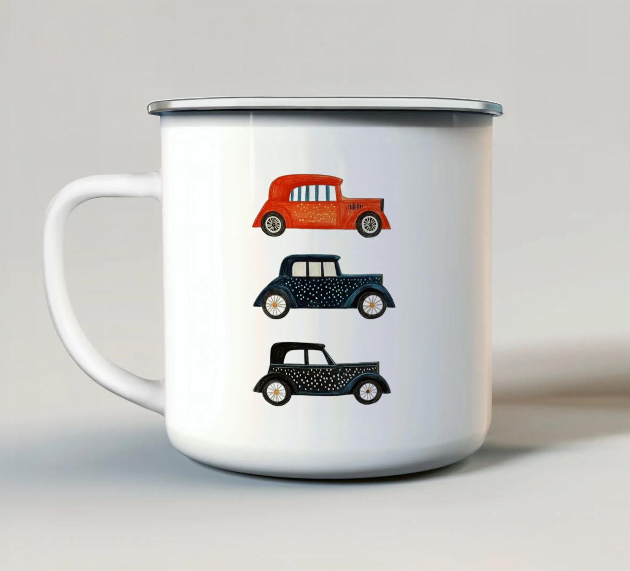 Tre auto d'epoca tazza in smalto da Curious Canvas