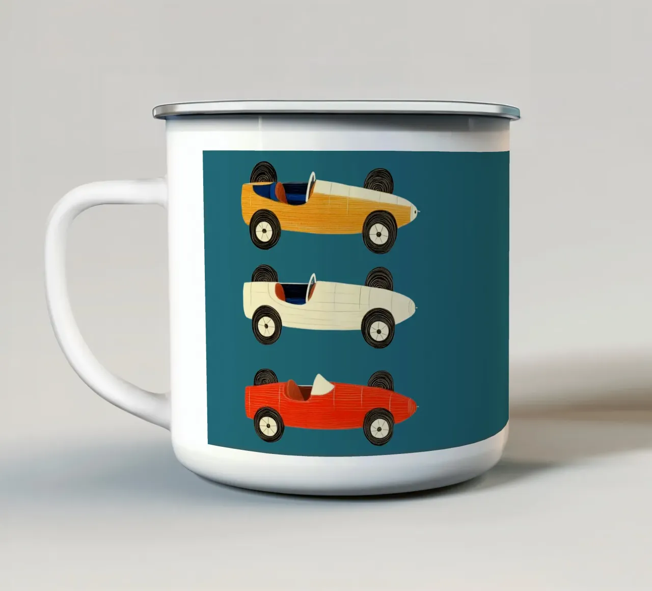 Tre auto da corsa d'epoca tazza in smalto da Curious Canvas