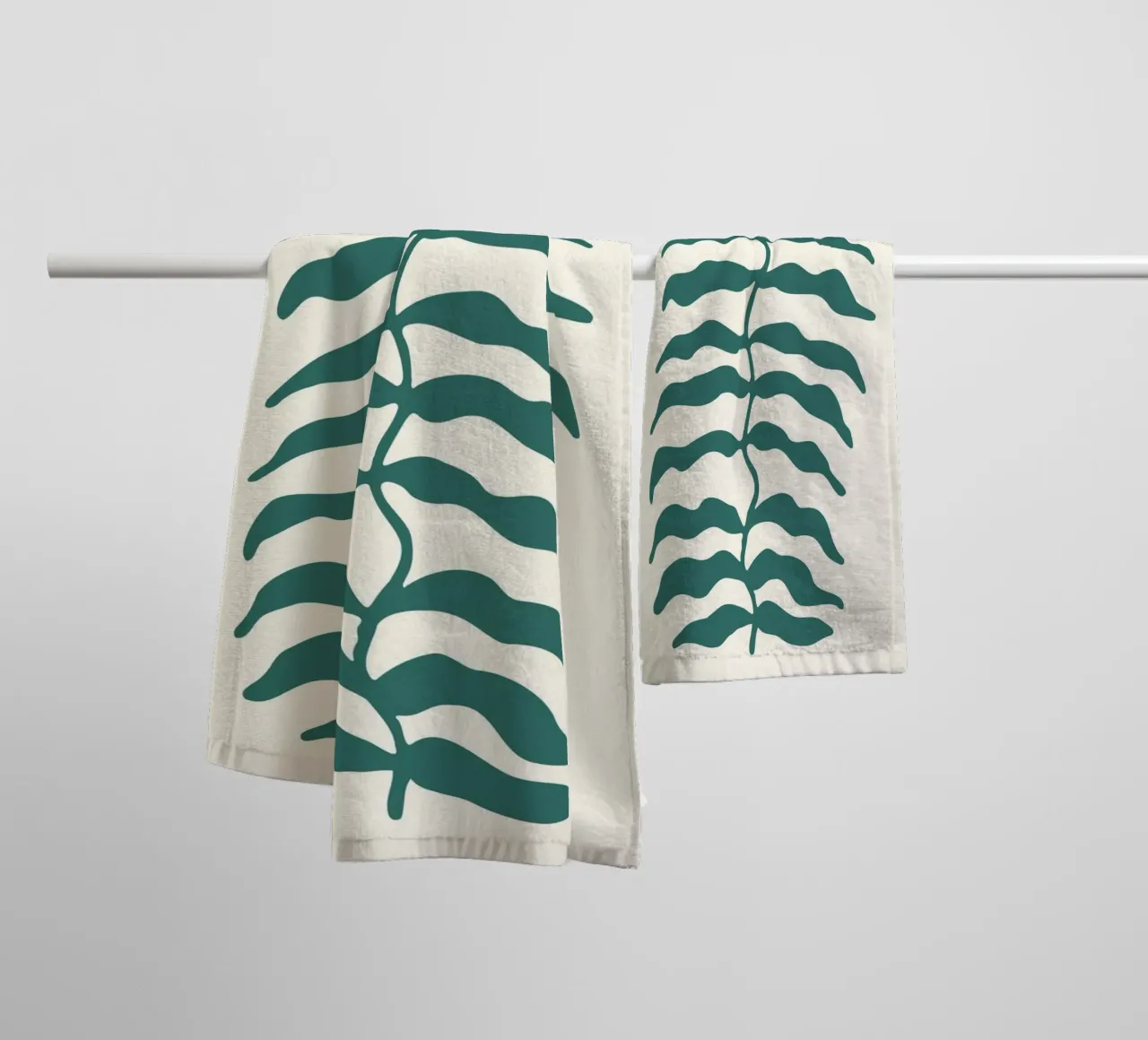 Minimalistischer Farnwedel - Botanischer Kunstdruck Handtuch von ClubArt