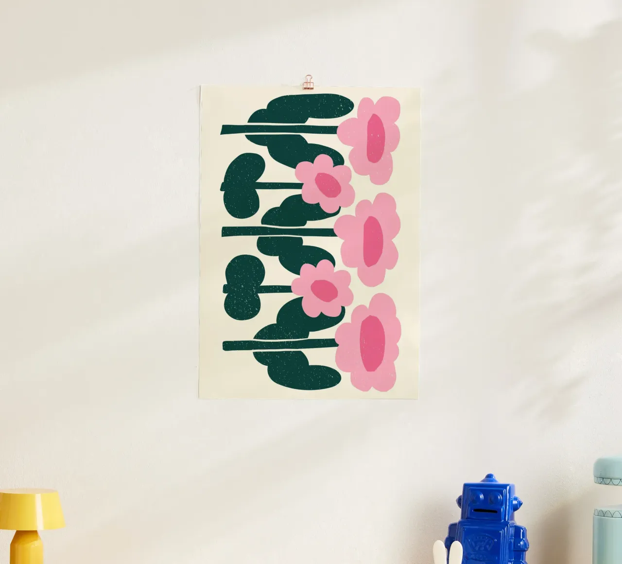 Floreale minimalista Marimekko - Rosa e verde astratto poster con telaio in plastica da ClubArt