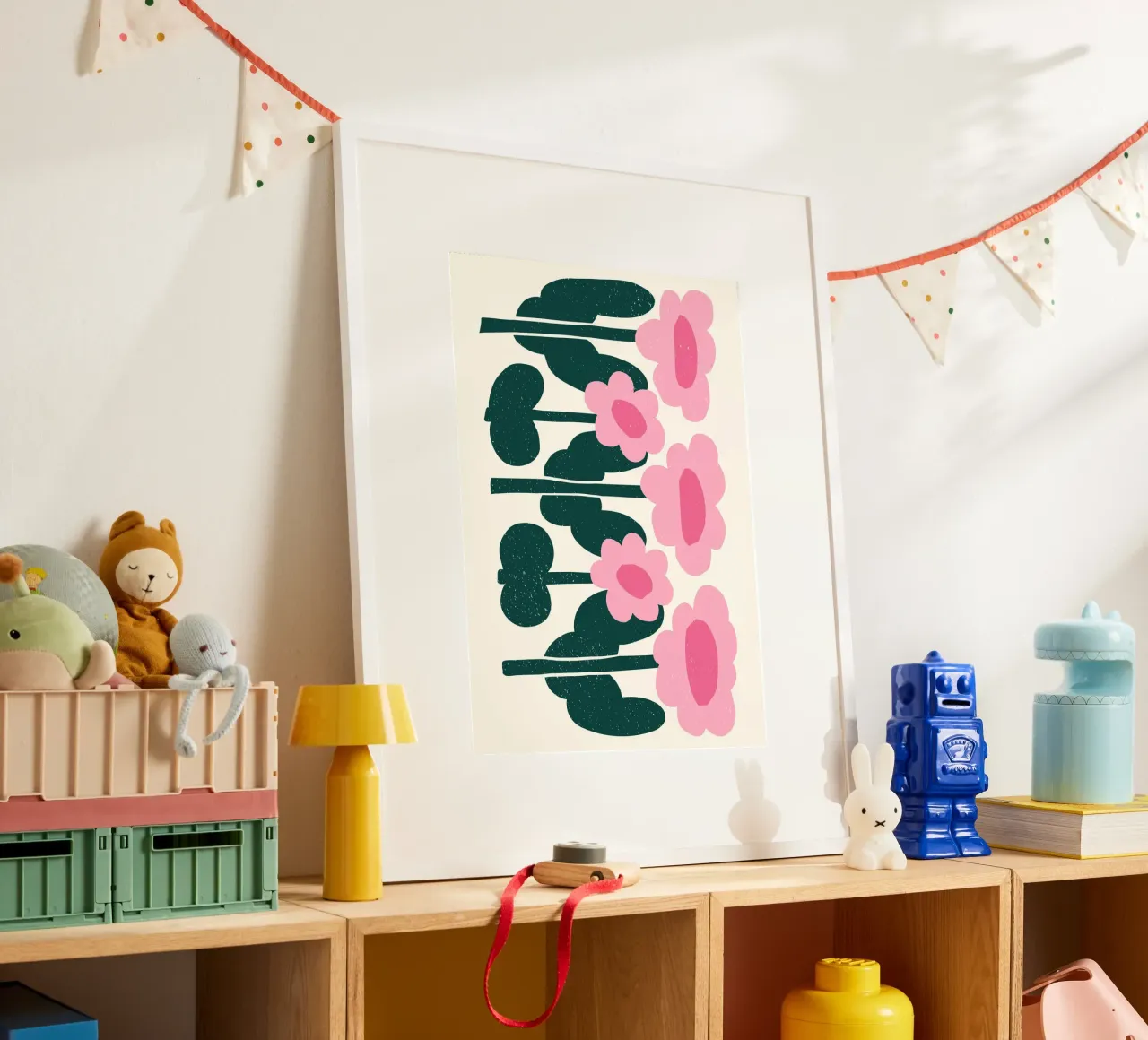 Floreale minimalista Marimekko - Rosa e verde astratto poster con telaio in plastica da ClubArt