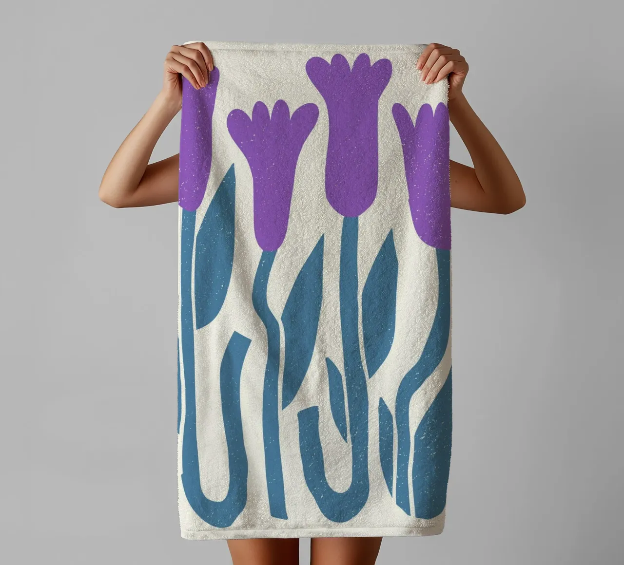 Retro Floral Print - Lila Krokus Abstrakte Botanische Kunst Handtuch von ClubArt