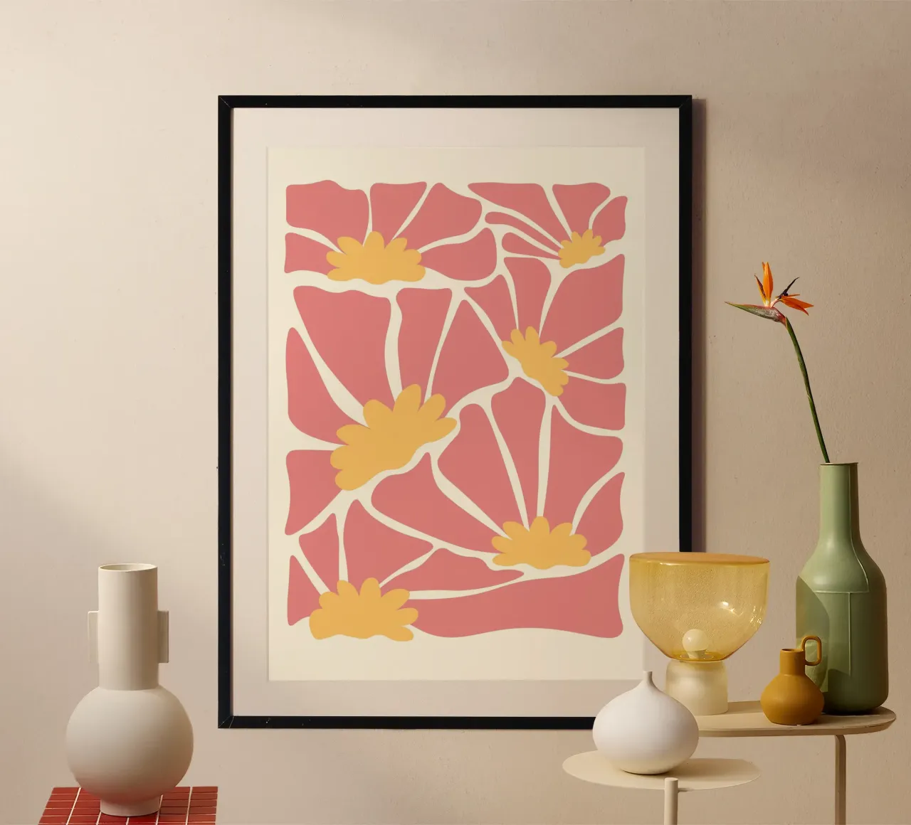 Mosaico di fiori rosa retrò - Arte floreale astratta di ispirazione anni '70 poster con telaio in legno da ClubArt