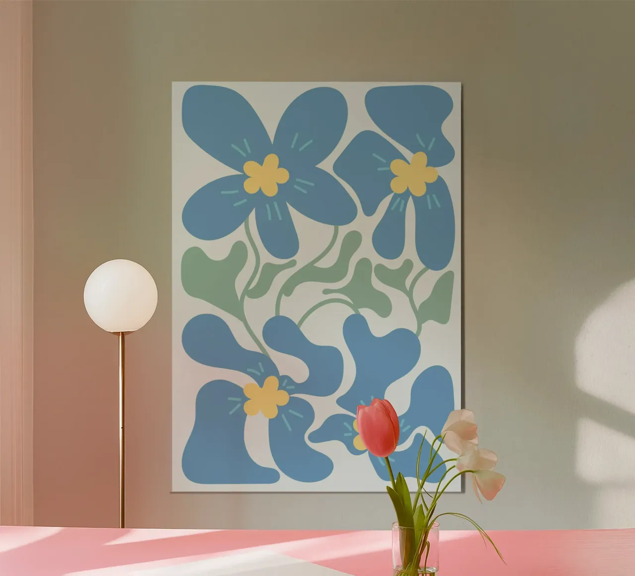 Fiori blu giocosi - Arte floreale astratta stravagante poster da ClubArt
