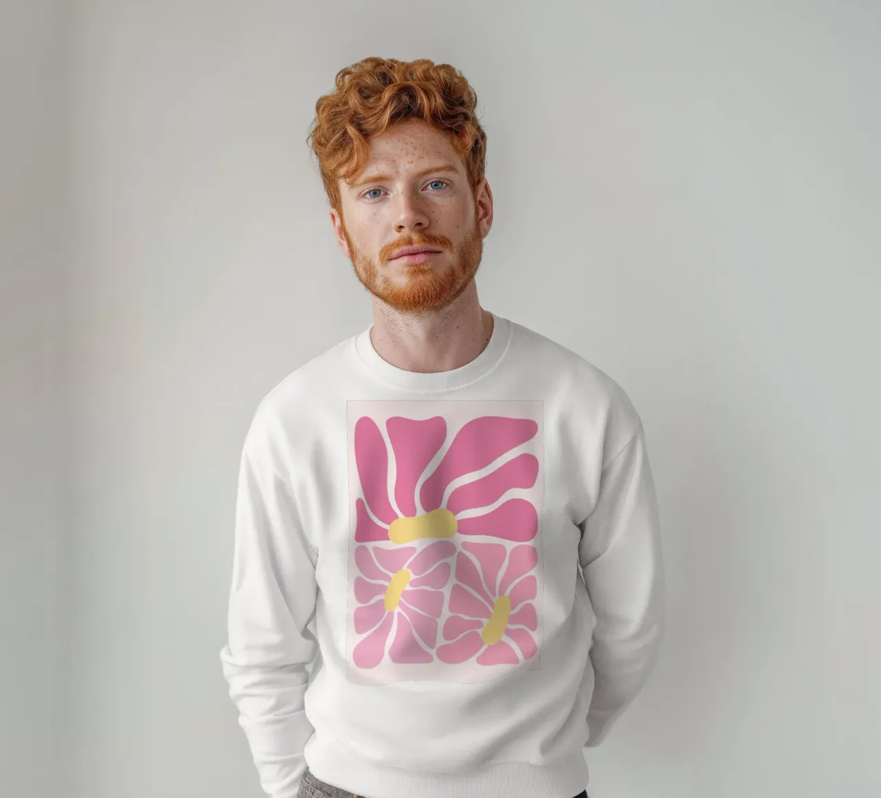 Abstracte Roze Bloei Collage - Moderne Florale Pop Art sweatshirt van ClubArt