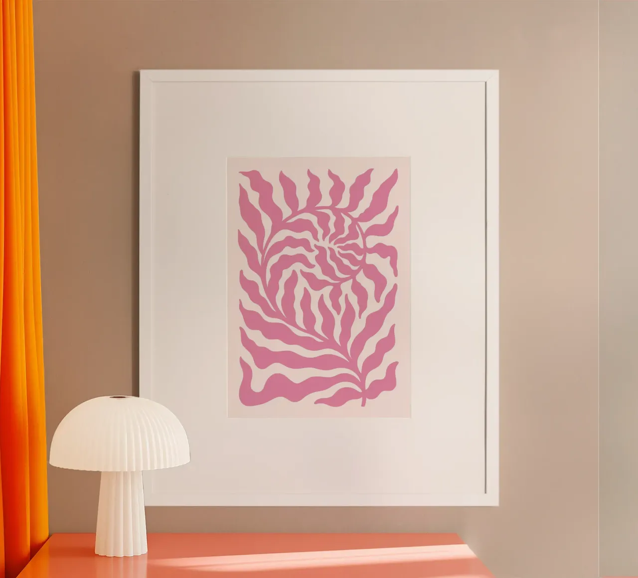 Op Matisse geïnspireerde Roze Werveling - Abstracte Botanische Zonnekunst poster met houten frame van ClubArt