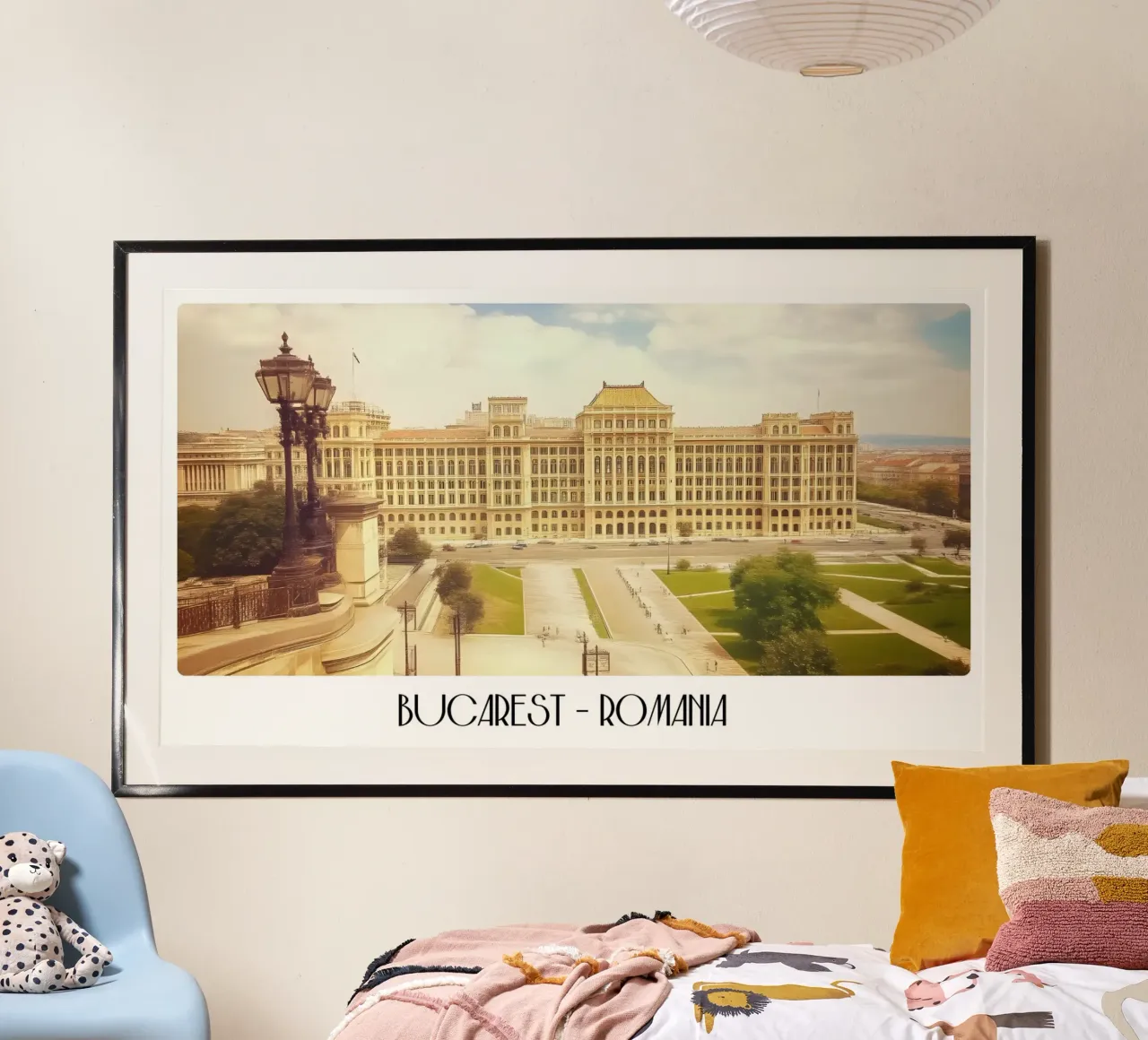 Bucarest Romania Palazzo del Parlamento Poster d'epoca poster con telaio in legno da ClubArt