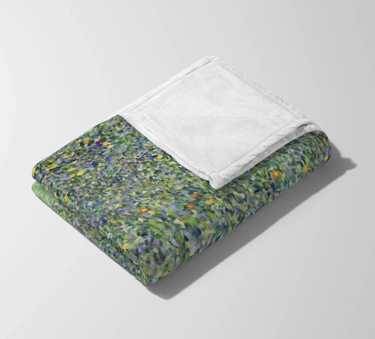Gustav Klimt - Rosensträucher unter Bäumen (1905) Fleecedecke von Analic