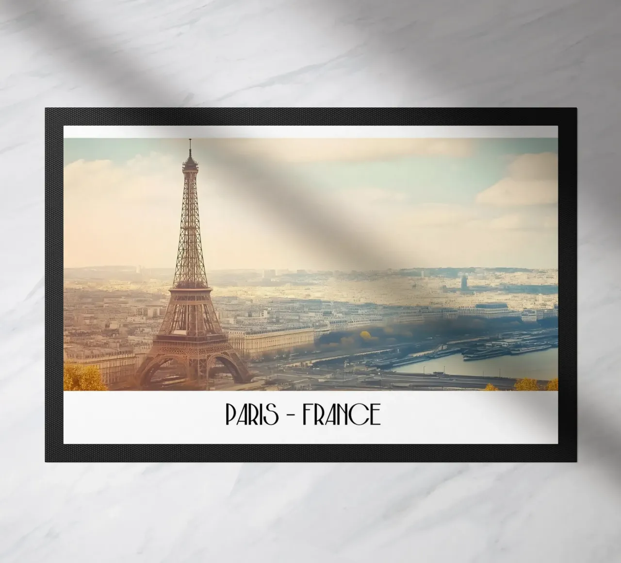 Torre Eiffel Parigi Vintage - Paesaggio iconico della città francese zerbino da ClubArt