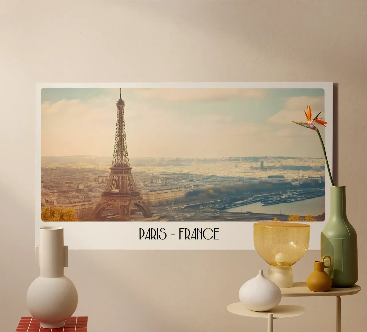 Torre Eiffel Parigi Vintage - Paesaggio iconico della città francese tela con Cornice a cassetta da ClubArt