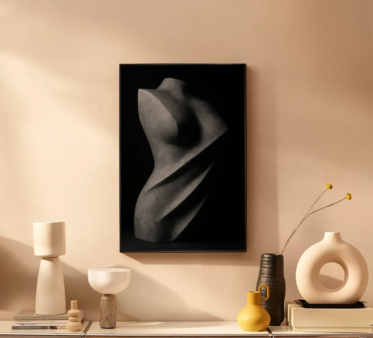 Marmorierter Körper - Rohe Sinnlichkeit Acryl-Glas von Black & White