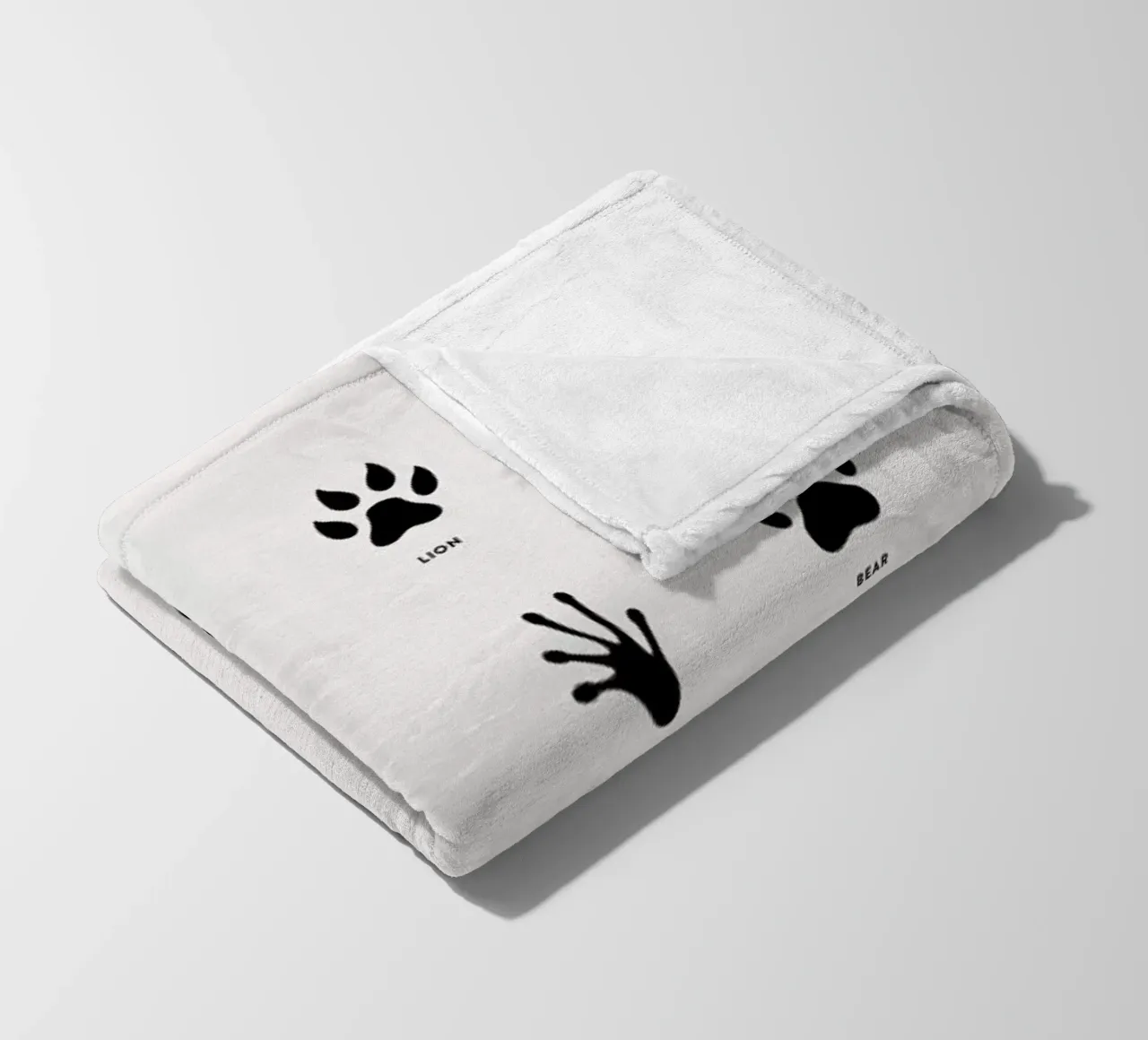 Hakuna Matata 2 coperta in pile da daylight design studio