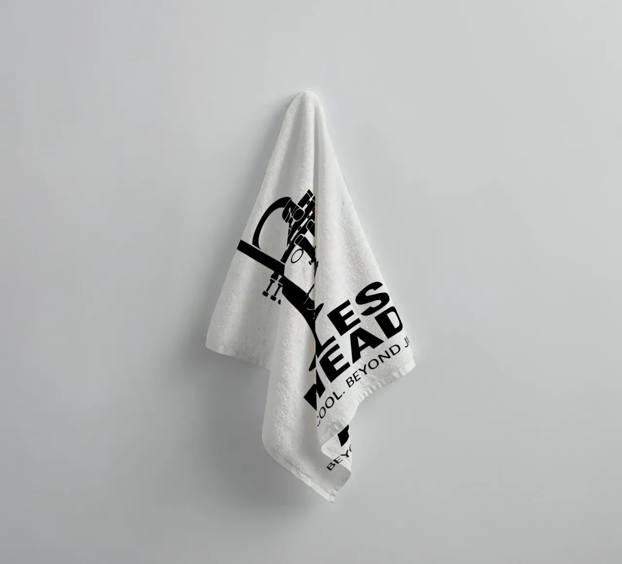 Miles Ahead Print asciugamano da bagno da MoviesArt