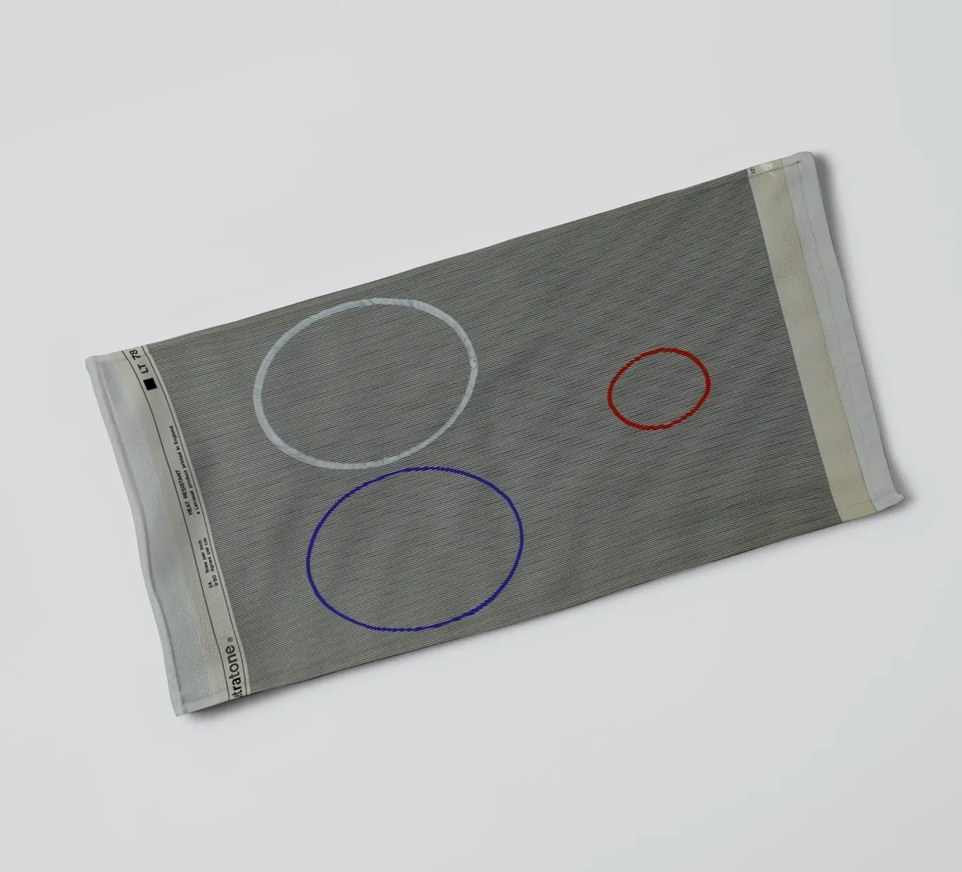 Interdependence 08 badhanddoek van Joachim Høst