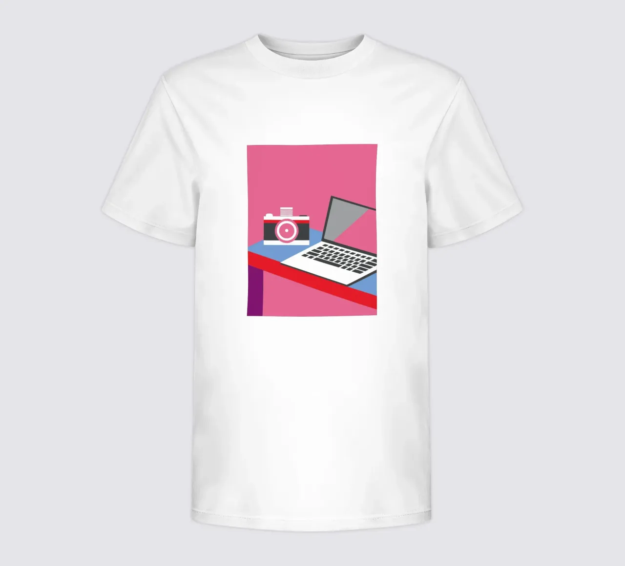 Fotocamera e computer portatile t-shirt bambini da LOOK DIFFERENT