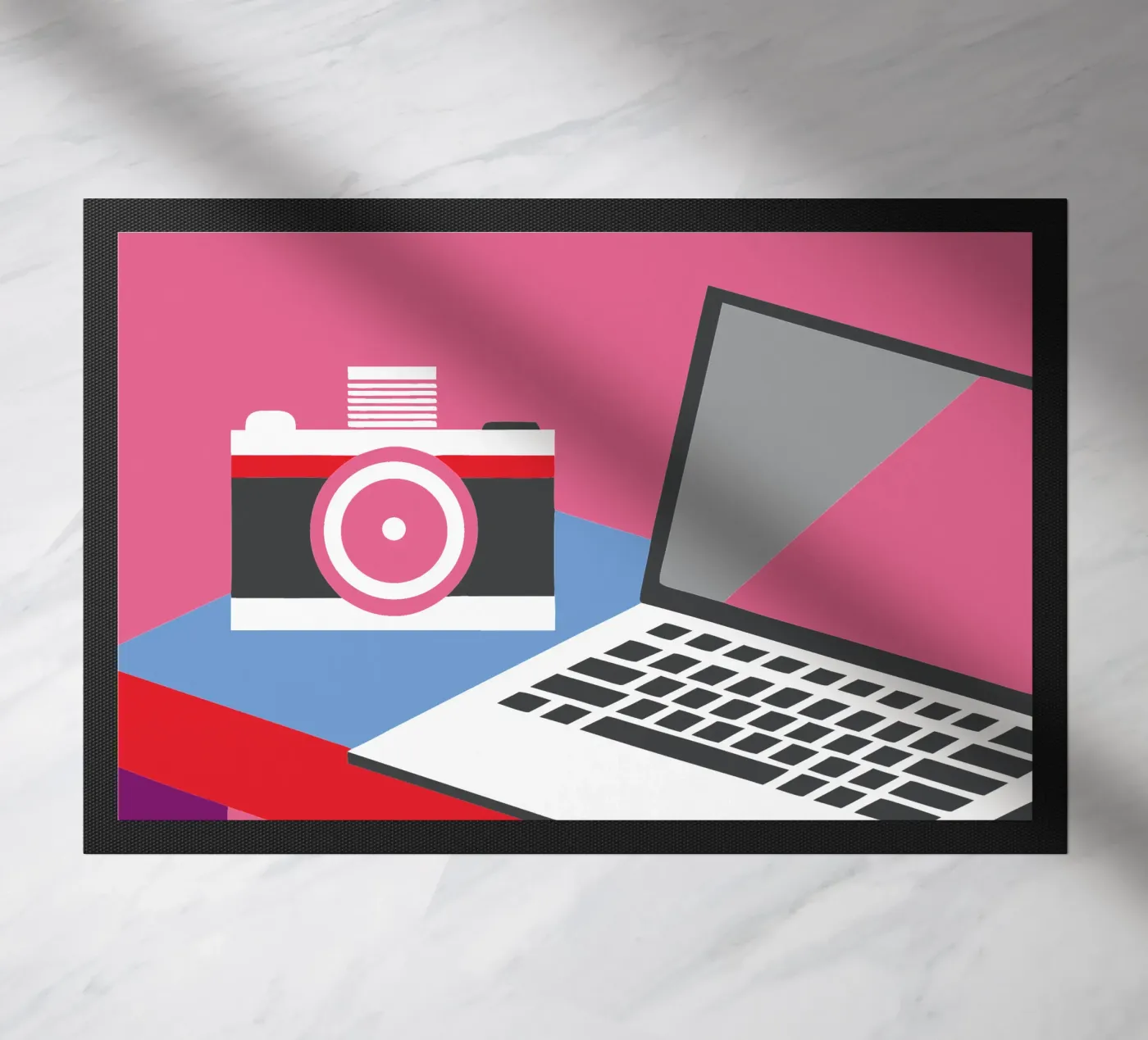 Fotocamera e computer portatile zerbino da LOOK DIFFERENT