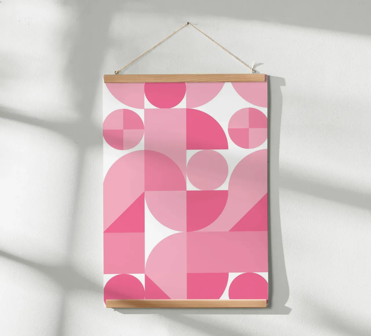 Composition géométrique abstraite rose avec cercles et formes poster avec cadre en bois de pdigitalprints