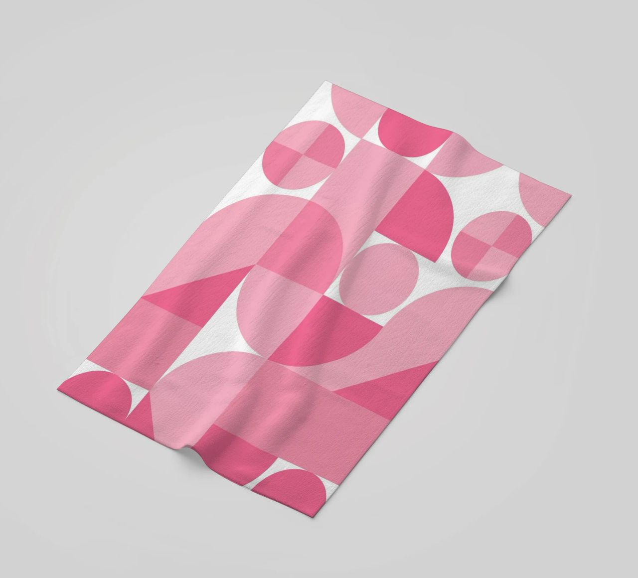 Composizione geometrica astratta rosa con cerchi e forme telo mare da pdigitalprints