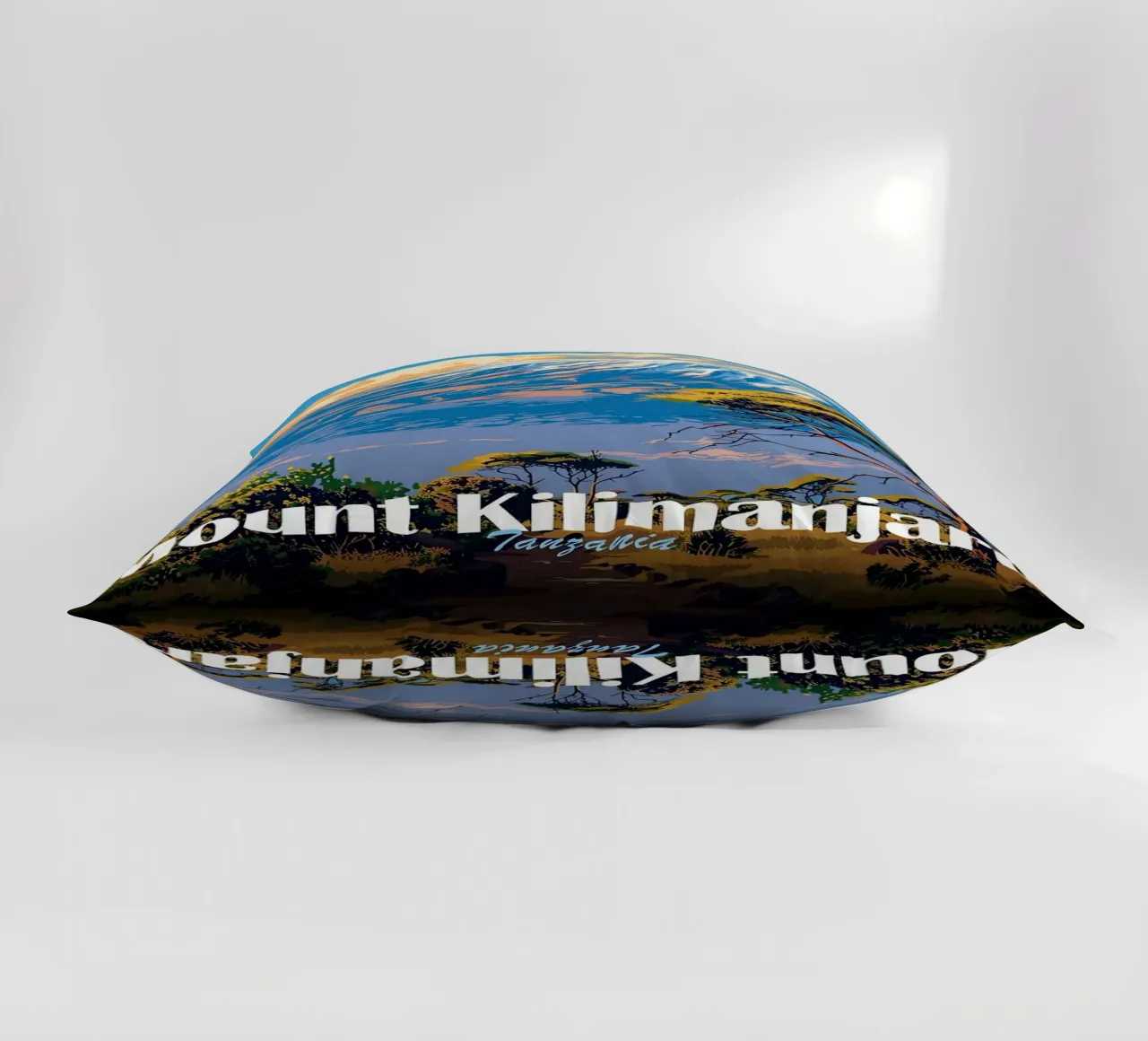 Monte Kilimangiaro cuscino da Kevin Walters