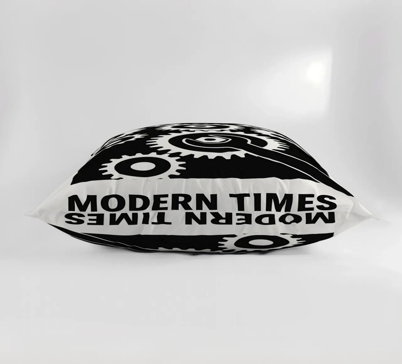 Modern Times Print cuscino da MoviesArt