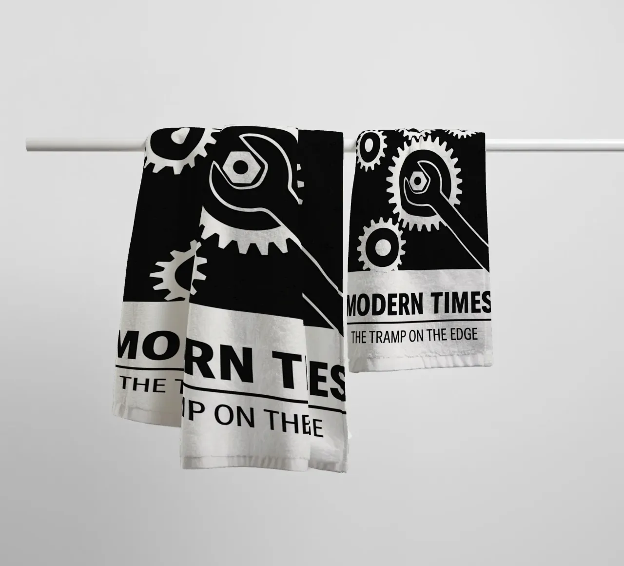 Modern Times Print asciugamano da bagno da MoviesArt