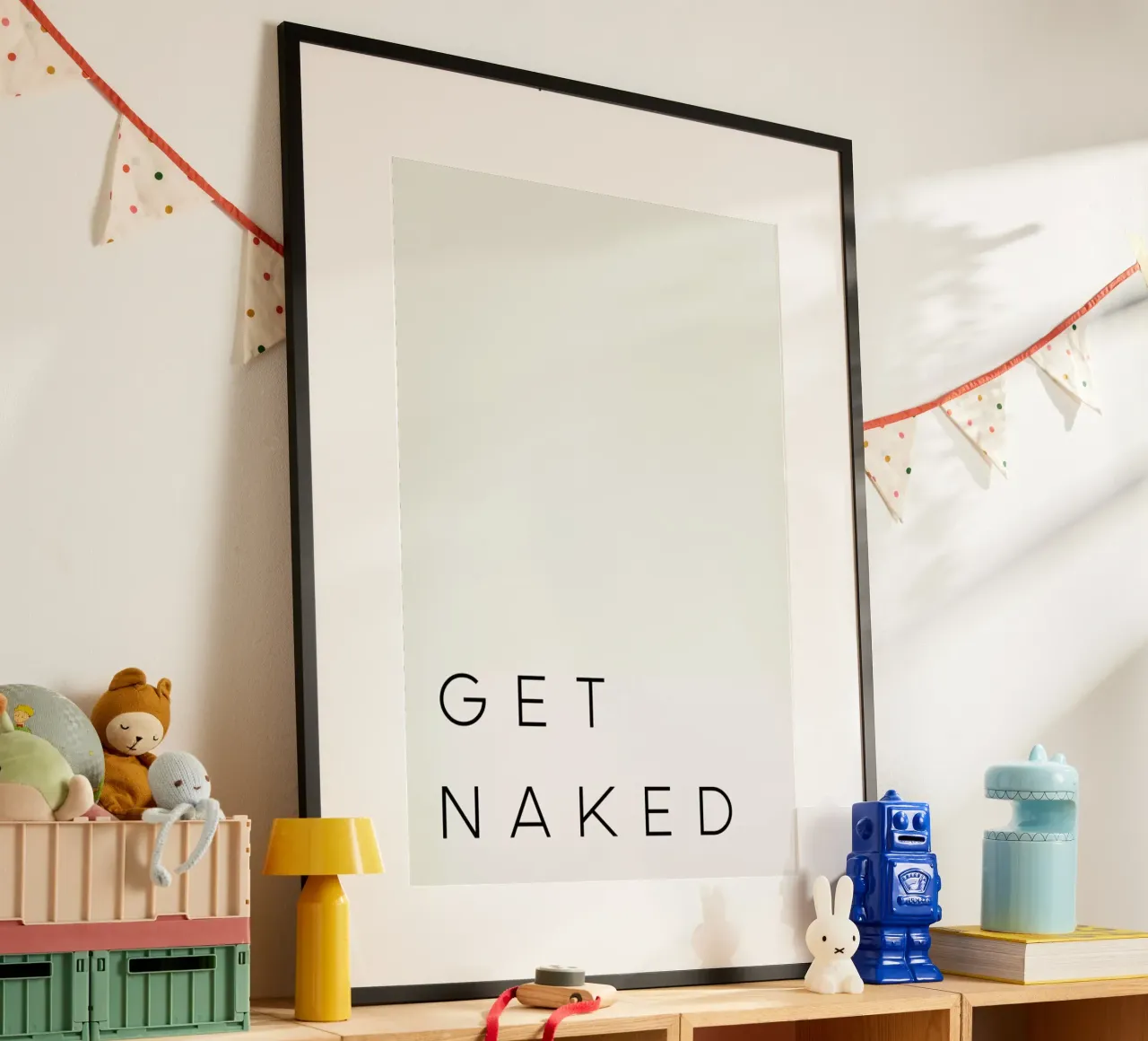 Get Naked 3 poster con telaio in plastica da daylight design studio