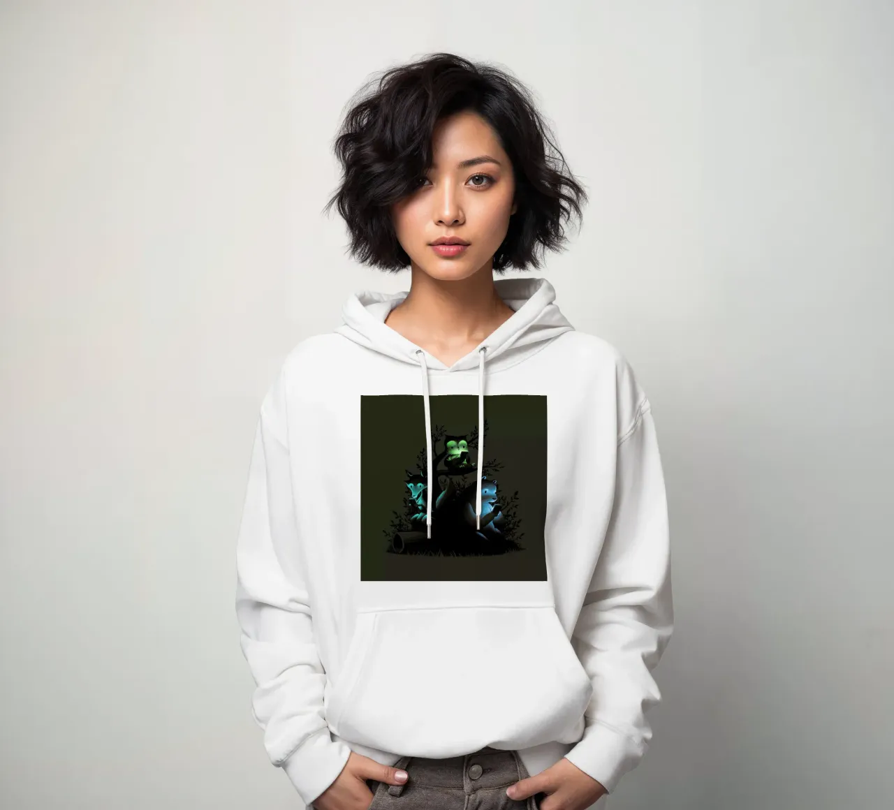 Connecting With The Forest Animals Using Phones felpa con cappuccio da Tobe Fonseca