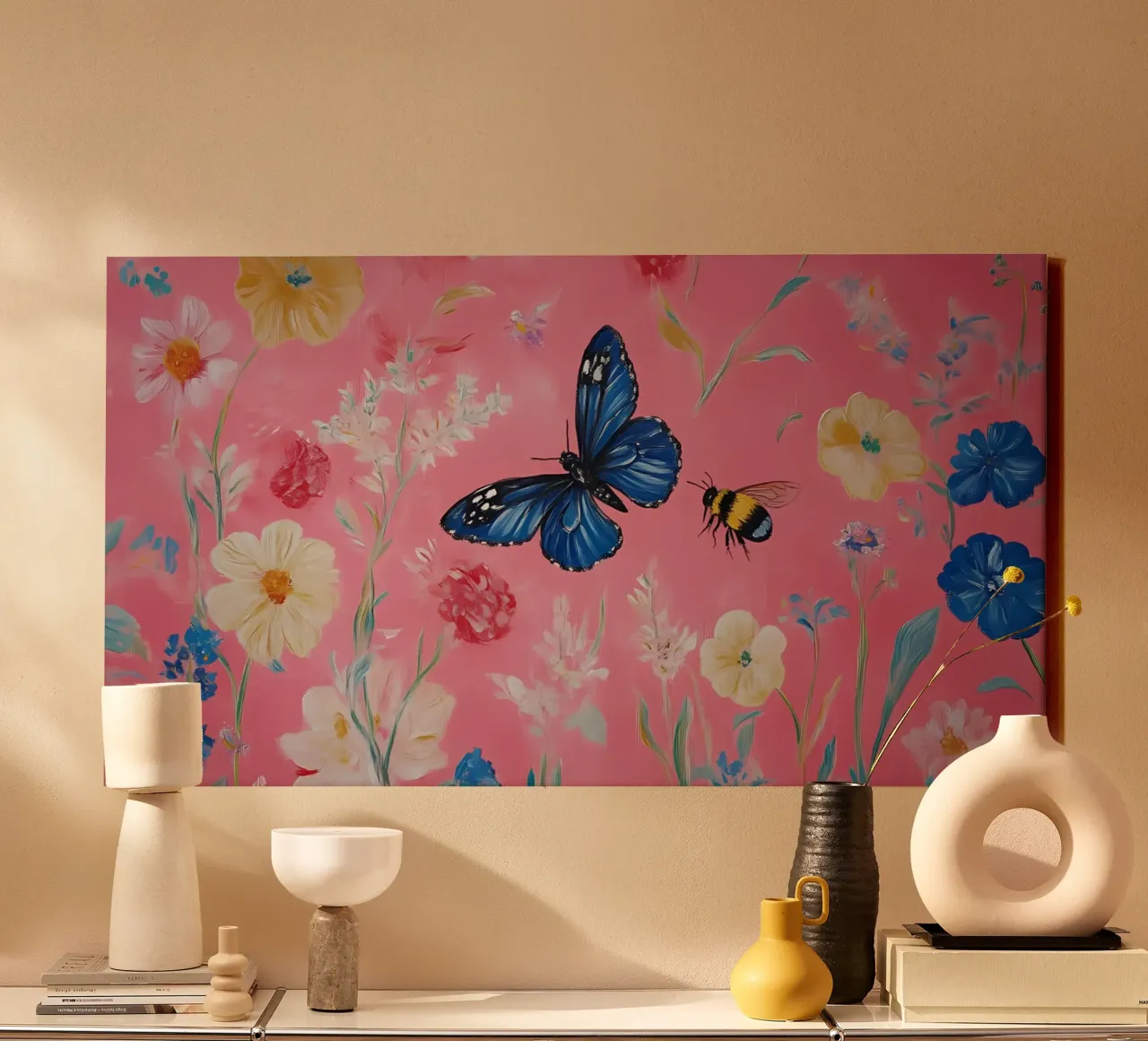 Farfalla e calabrone blu - Arte floreale del giardino rosa tela con Cornice a cassetta da ClubArt