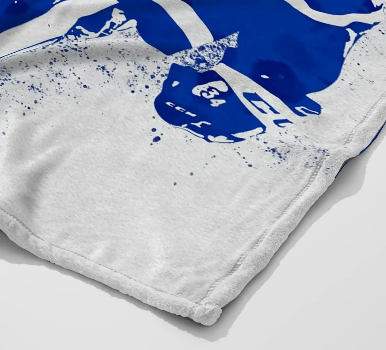 Auston Matthews coperta in pile da tenten