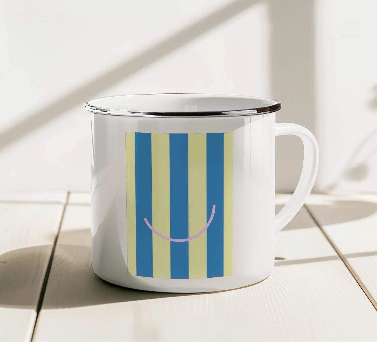 smile. 2 tazza in smalto da FRICKE DESIGN