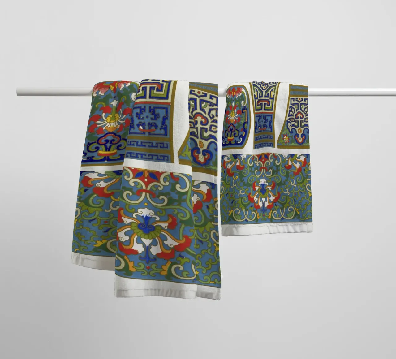 Owen Jones - Ancient Chinese Ornament Panel Set Print (Panneau d'ornements chinois anciens) serviette de bain de ClubArt