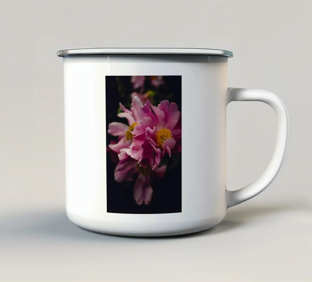 Peonia #2 tazza in smalto da Jule Shnc