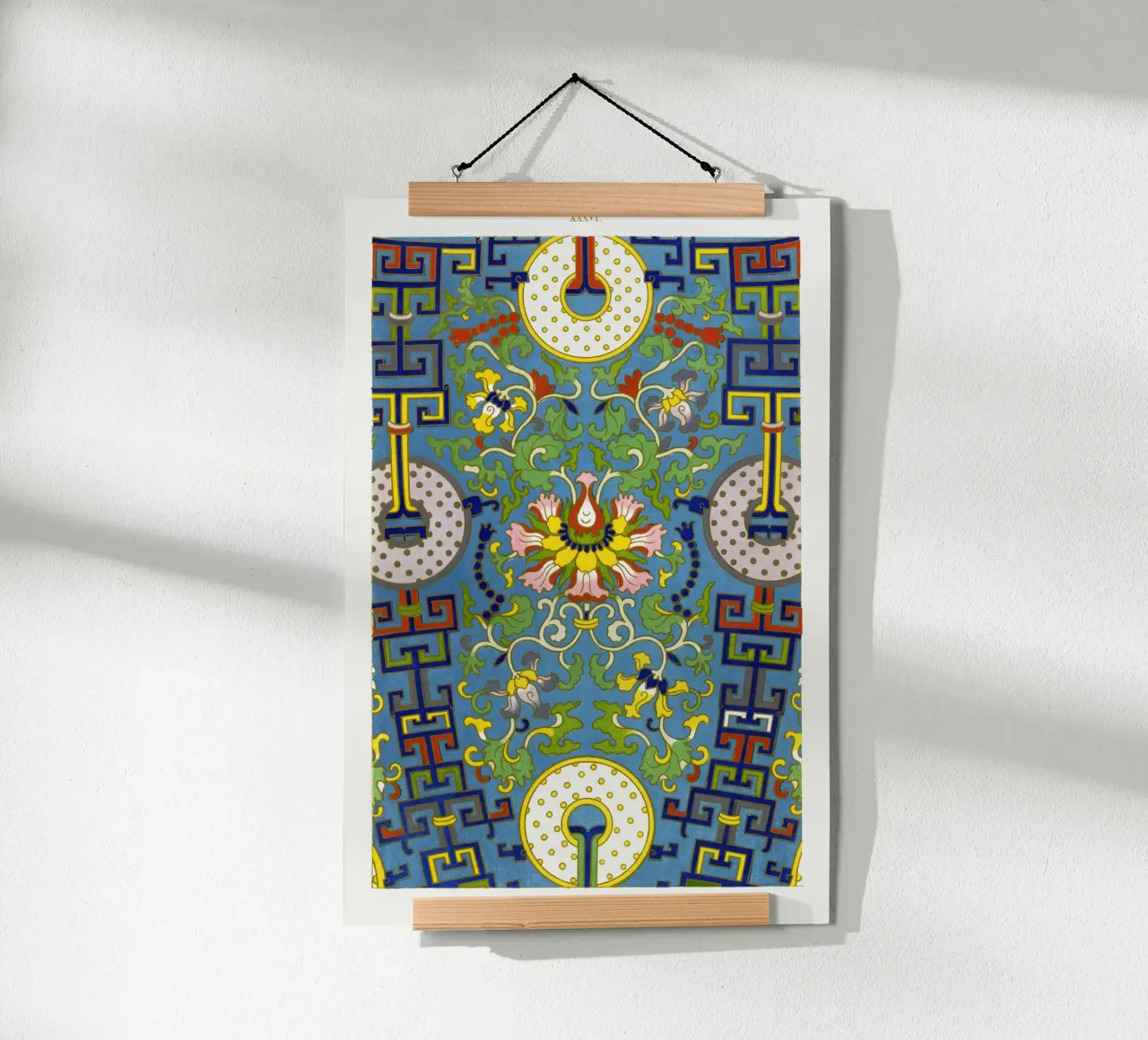 Owen Jones - Antico ornamento cinese con dischi Bi poster con telaio in plastica da ClubArt