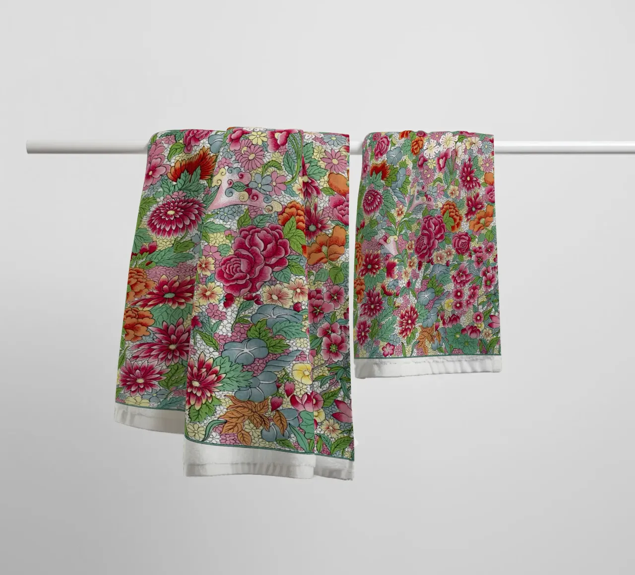 Vibrante estampado de flores chinas - Elysian Garden Print toalla de baño de ClubArt