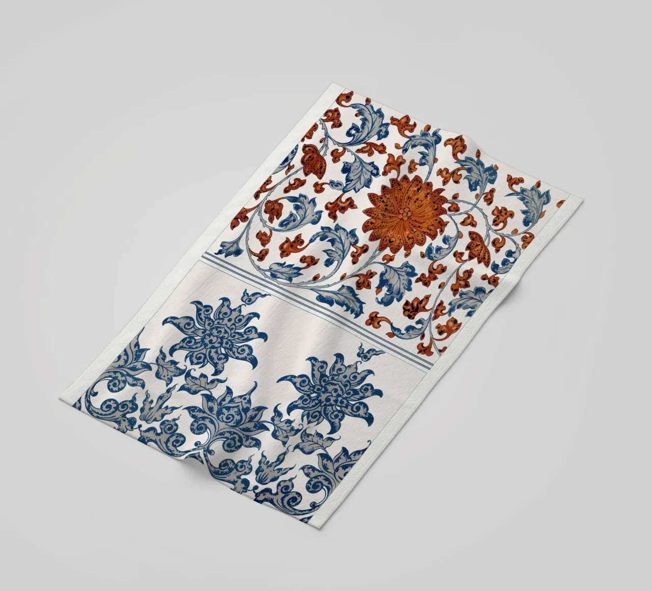 Chinesische Blumenmuster - Bohemian Wall Art Print Strandtuch von ClubArt