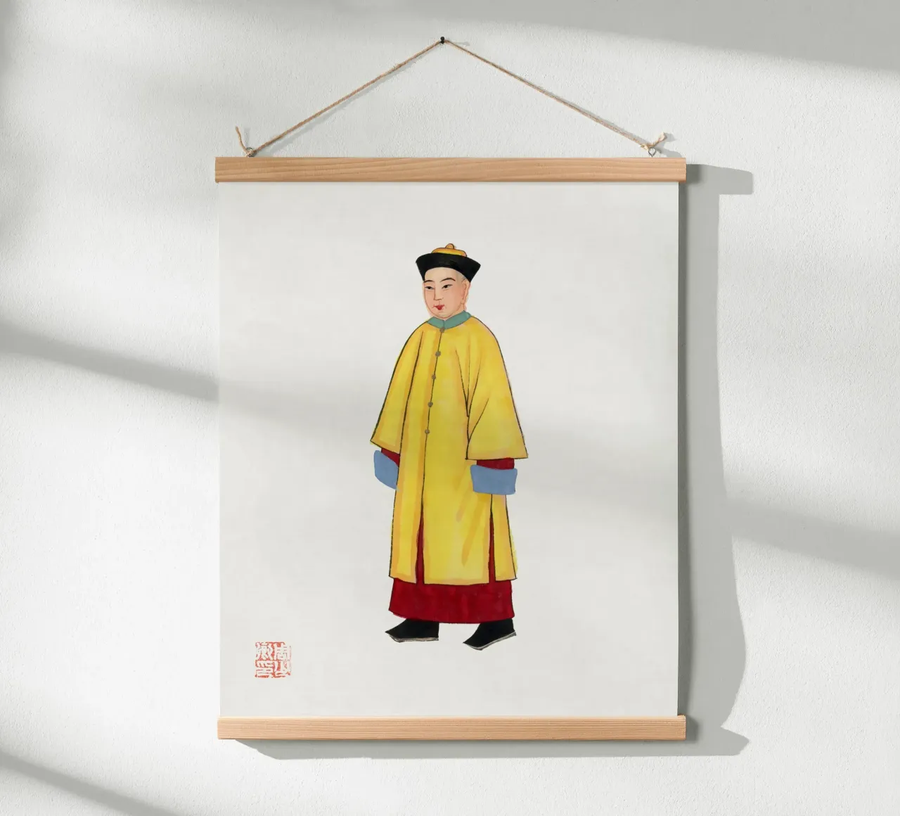 1932 Uomo cinese d'epoca in abito giallo da sacerdote Arte poster da ClubArt