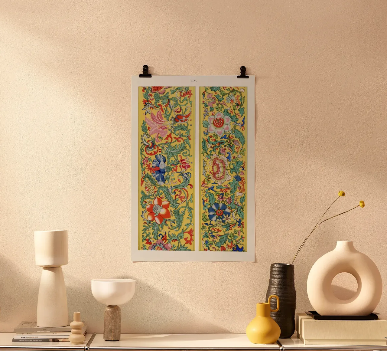 Owen Jones - Gravure sur rouleau chinois jaune vif poster avec cadre en plastique de ClubArt