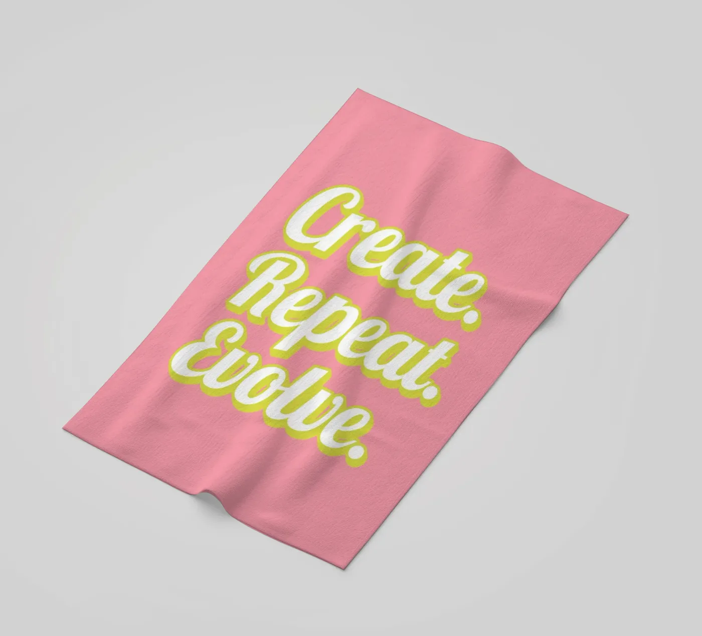 CREATE. REPEAT. EVOLVE Strandtuch von SMRT STUDIO
