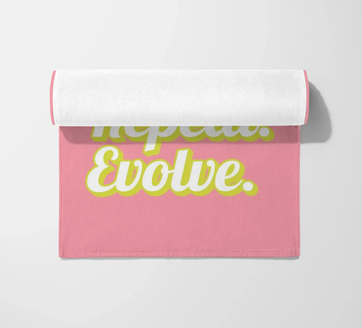 CREATE. REPEAT. EVOLVE Strandtuch von SMRT STUDIO