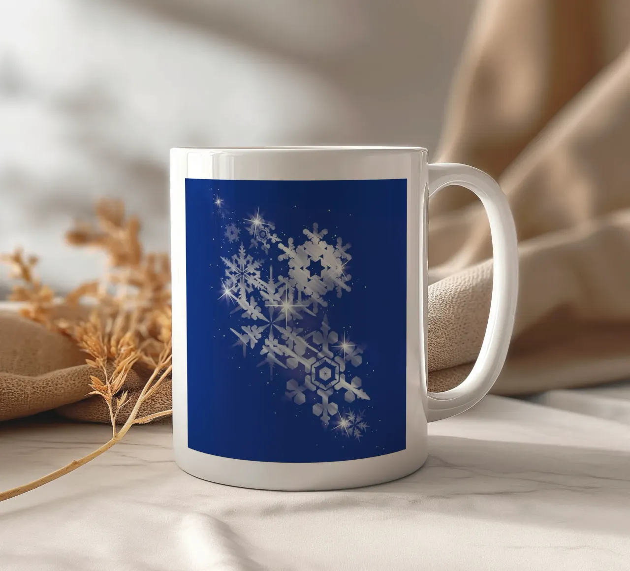Snowflakes of hope tazza in ceramica da Tobe Fonseca
